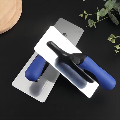Malaisia Trowel de concreto com espessura de lâmina de 0,7 mm e alça de plástico resistente ao calor