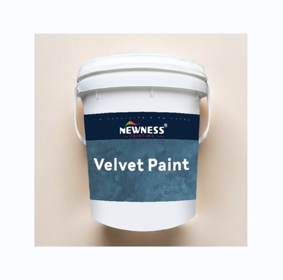 Decoração de interiores colorida com aplicação de pincel de pintura de parede metálica certificada